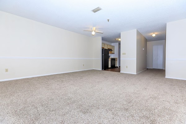 Lakeview apartments in Waterbury, CT