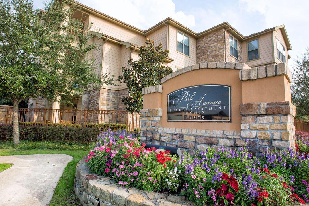 Park Avenue at Boulder Creek Apartments apartments in Pearland, TX