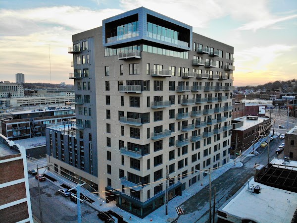 Arterra KC Alton Collection apartments in Kansas City, MO