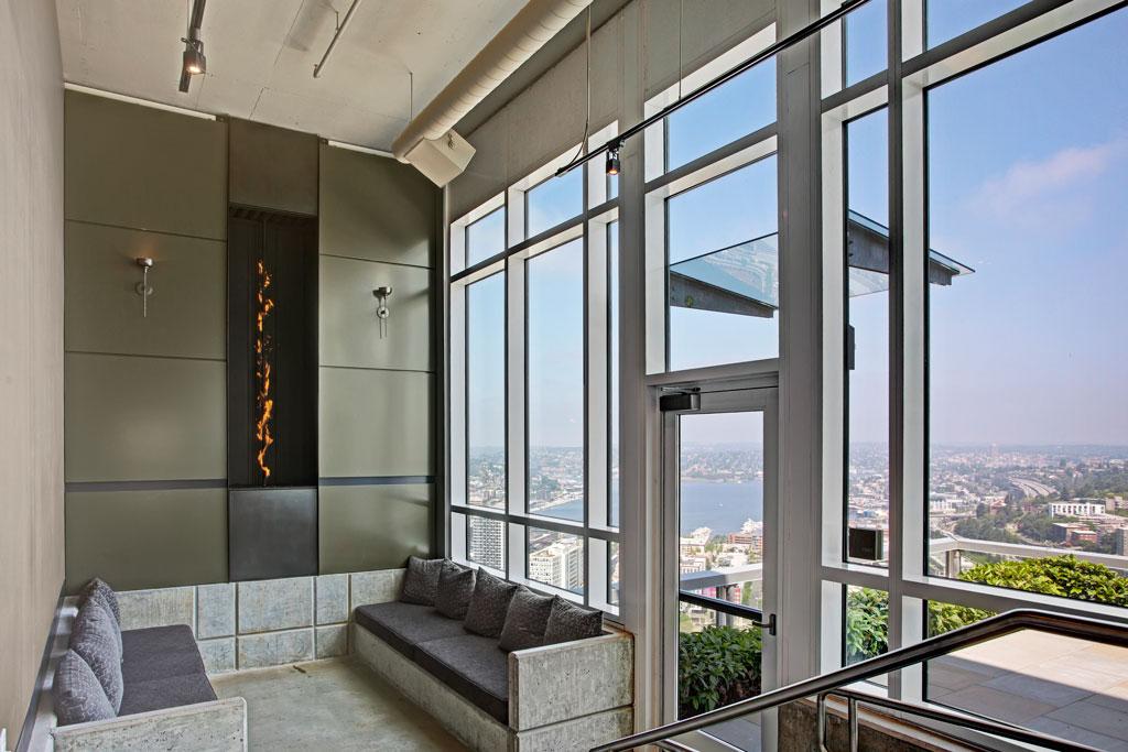 Kinects Tower apartments in Seattle, WA