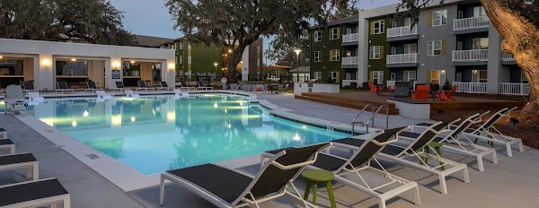 Mariner Grove apartments in Savannah, GA