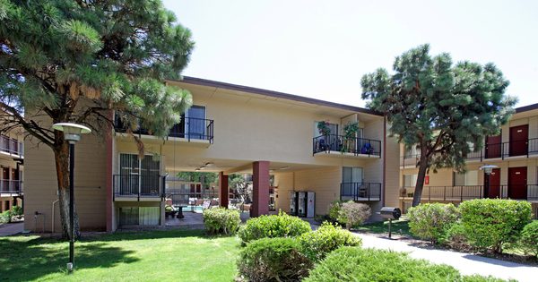 The Villas @ Uptown apartments in Albuquerque, NM