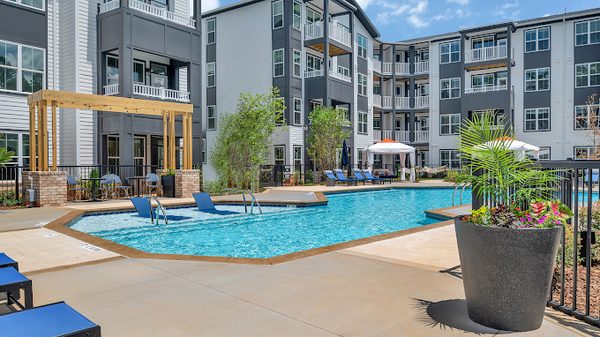 MAA Vale apartments in Raleigh, NC