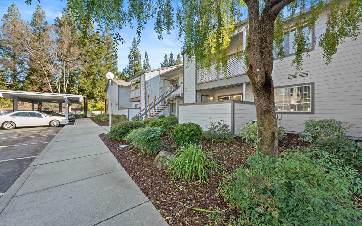 Country Brook Rental Condominiums apartments in San Ramon, CA