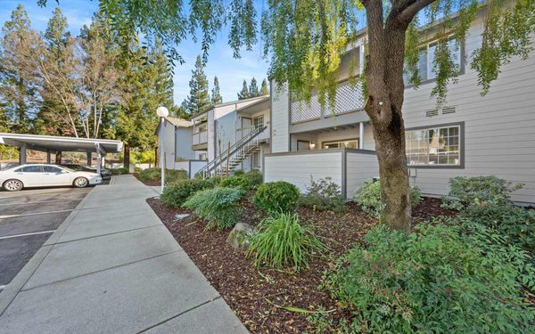 Country Brook Rental Condominiums apartments in San Ramon, CA