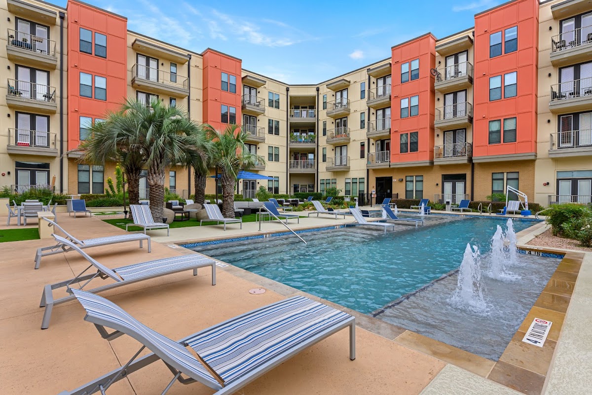 The 704 apartments in Austin, TX