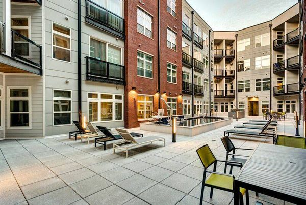 Attain Downtown apartments in Norfolk, VA