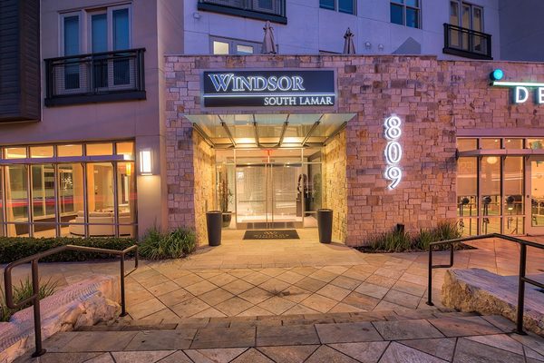 Windsor South Lamar apartments in Austin, TX