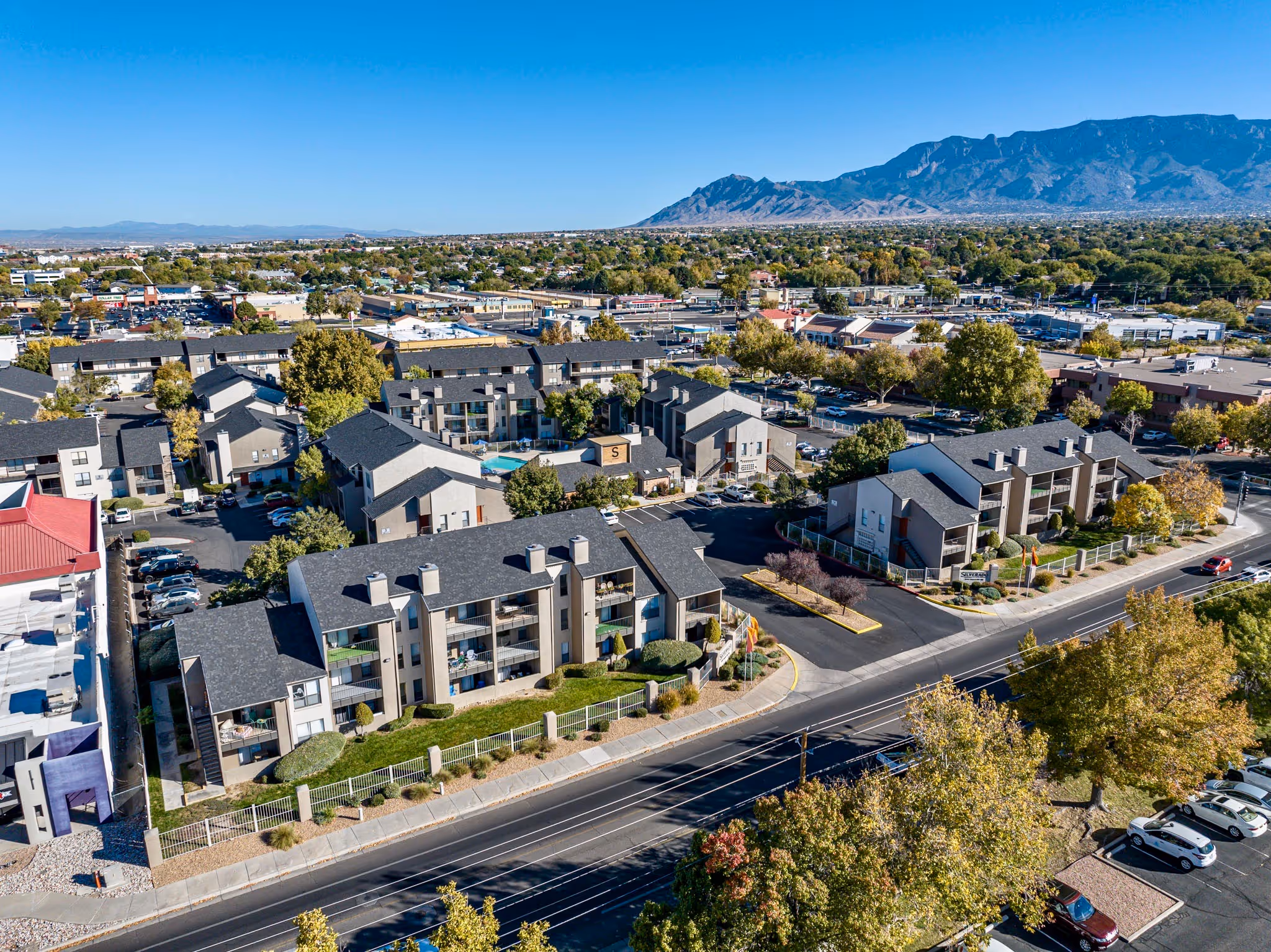 Silverado apartments in Albuquerque, NM