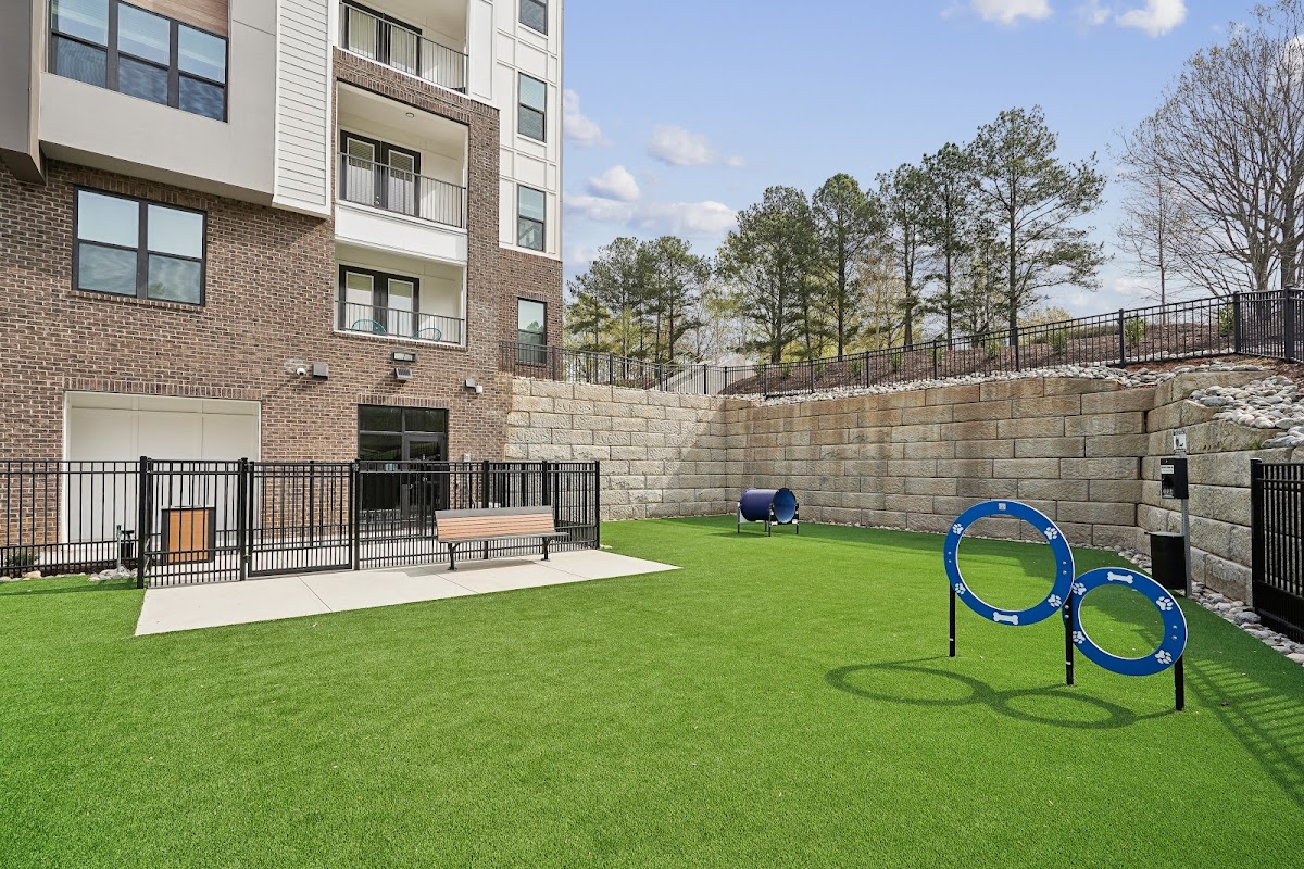 Vintage Raleigh West apartments in Raleigh, NC