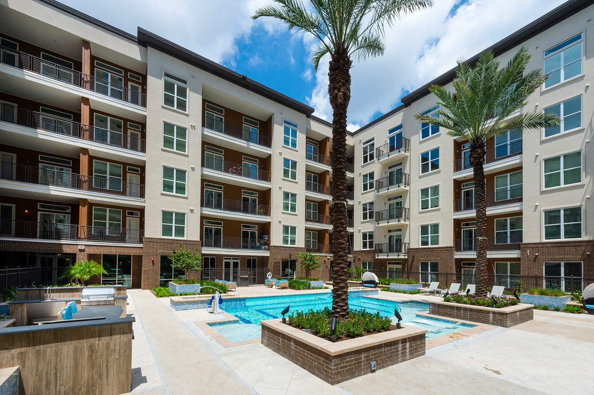 1711 Caroline Apartments apartments in Houston, TX