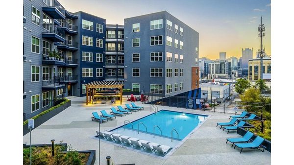 Broadstone SoBro apartments in Nashville, TN