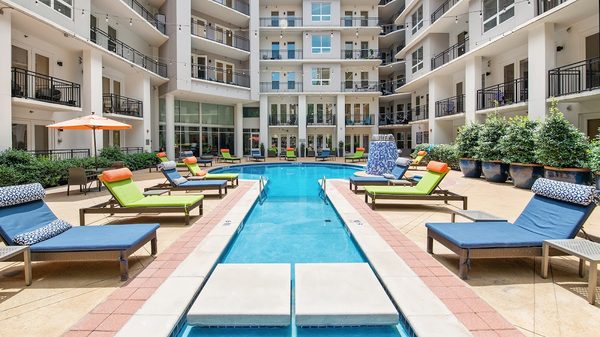 Griffis Uptown apartments in Dallas, TX