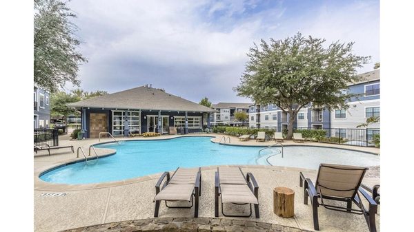 Urban House apartments in Dallas, TX