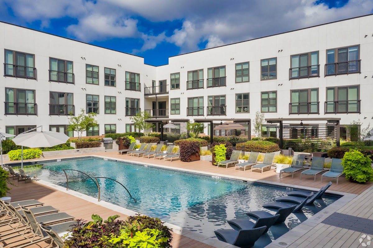 Harvest Lofts at the Dallas Farmers Market apartments in Dallas, TX