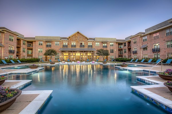 Rose Hill Apartments apartments in Addison, TX