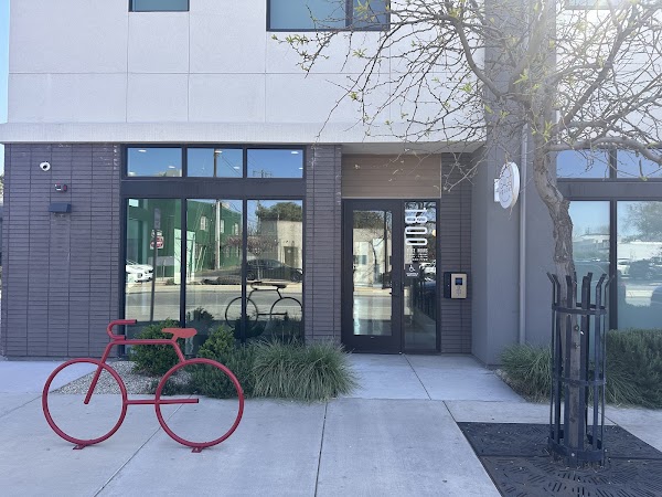 The Cue, Eastchester Flats apartments in Bakersfield CA