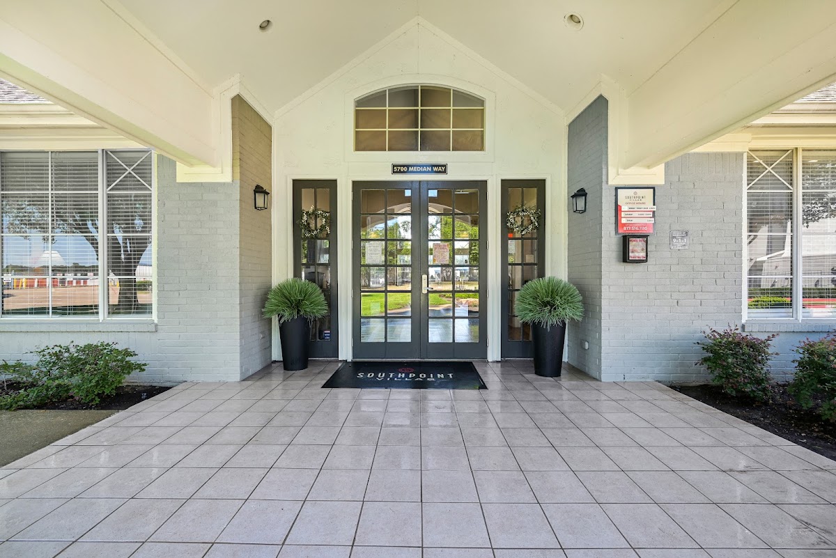 Southpoint Villas apartments in Arlington, TX