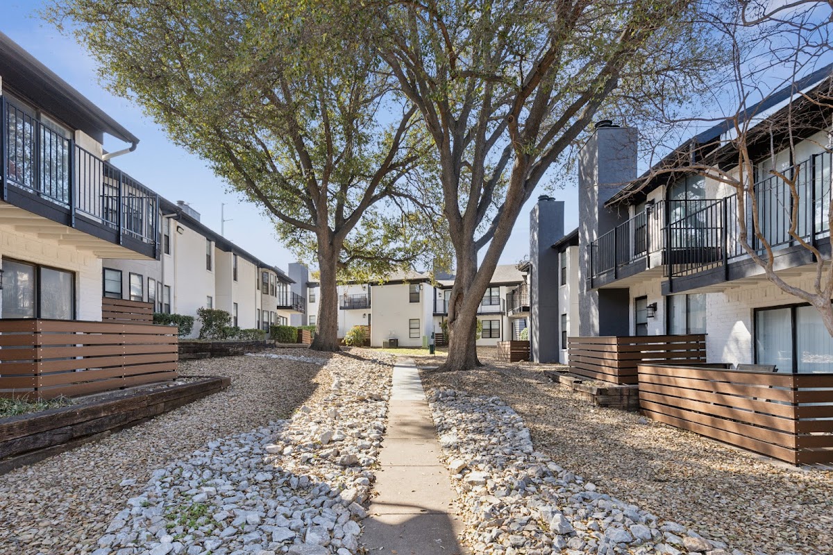 Brookbend Apartments apartments in Carrollton, TX