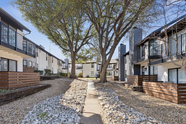 Brookbend Apartments apartments in Carrollton, TX
