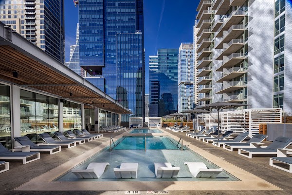 AMLI on 2nd apartments in Austin TX