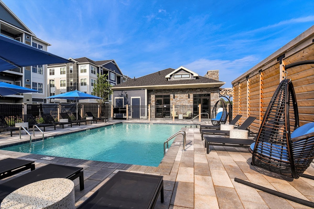 J Woburn Heights apartments in Woburn, MA