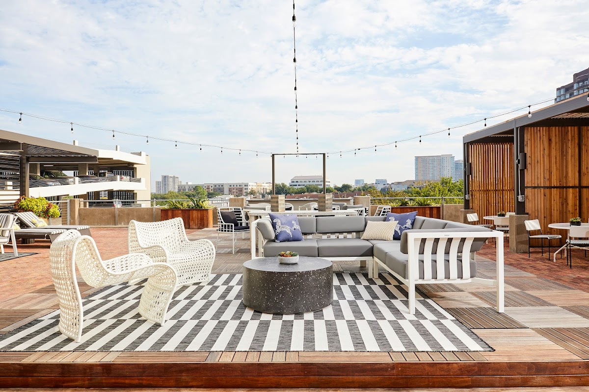 MAA McKinney Avenue apartments in Dallas TX