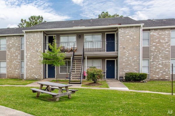 Creekwood Village Apartment apartments in Beaumont, TX