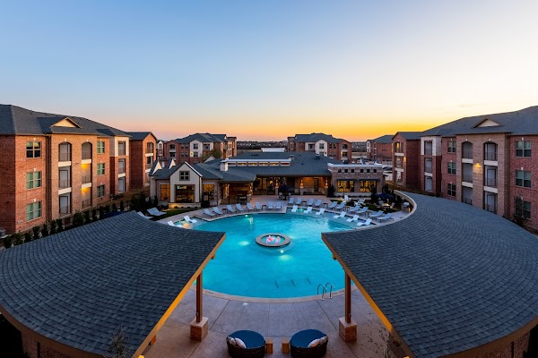Windsor Castle Hills Apartments apartments in Carrollton, TX