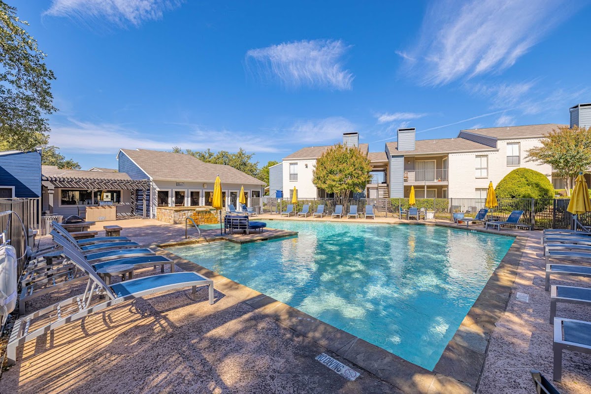Enclave at Prestonwood Apartments apartments in Dallas, TX