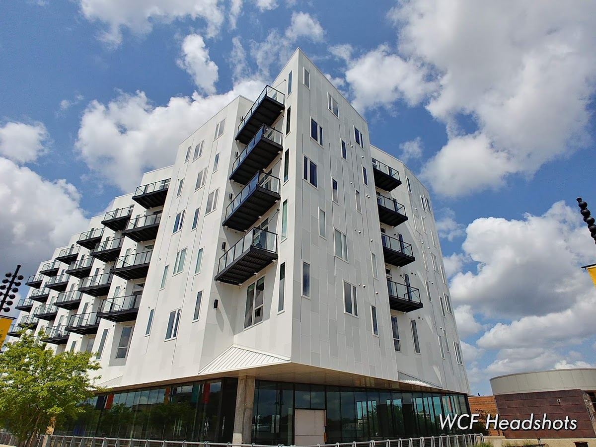Art Bloc apartments in Waterloo, IA