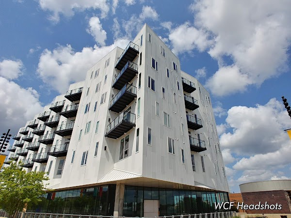 Art Bloc apartments in Waterloo, IA