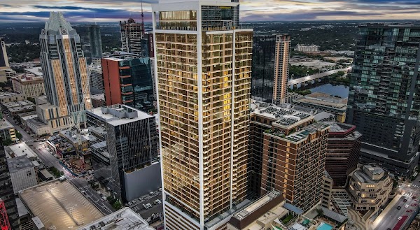 Hanover Republic Square apartments in Austin TX