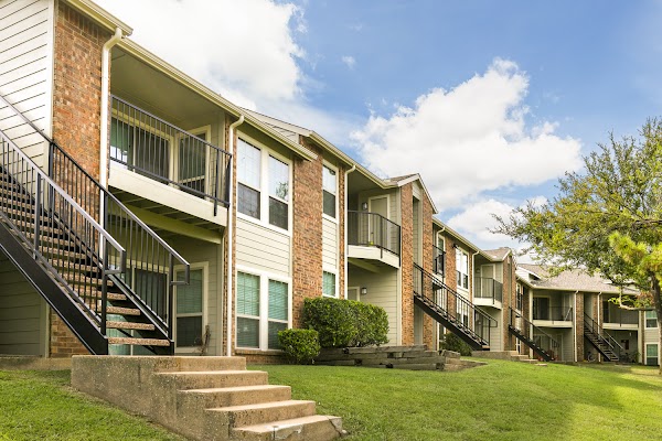 Hillside Community Apartments apartments in Addison, TX