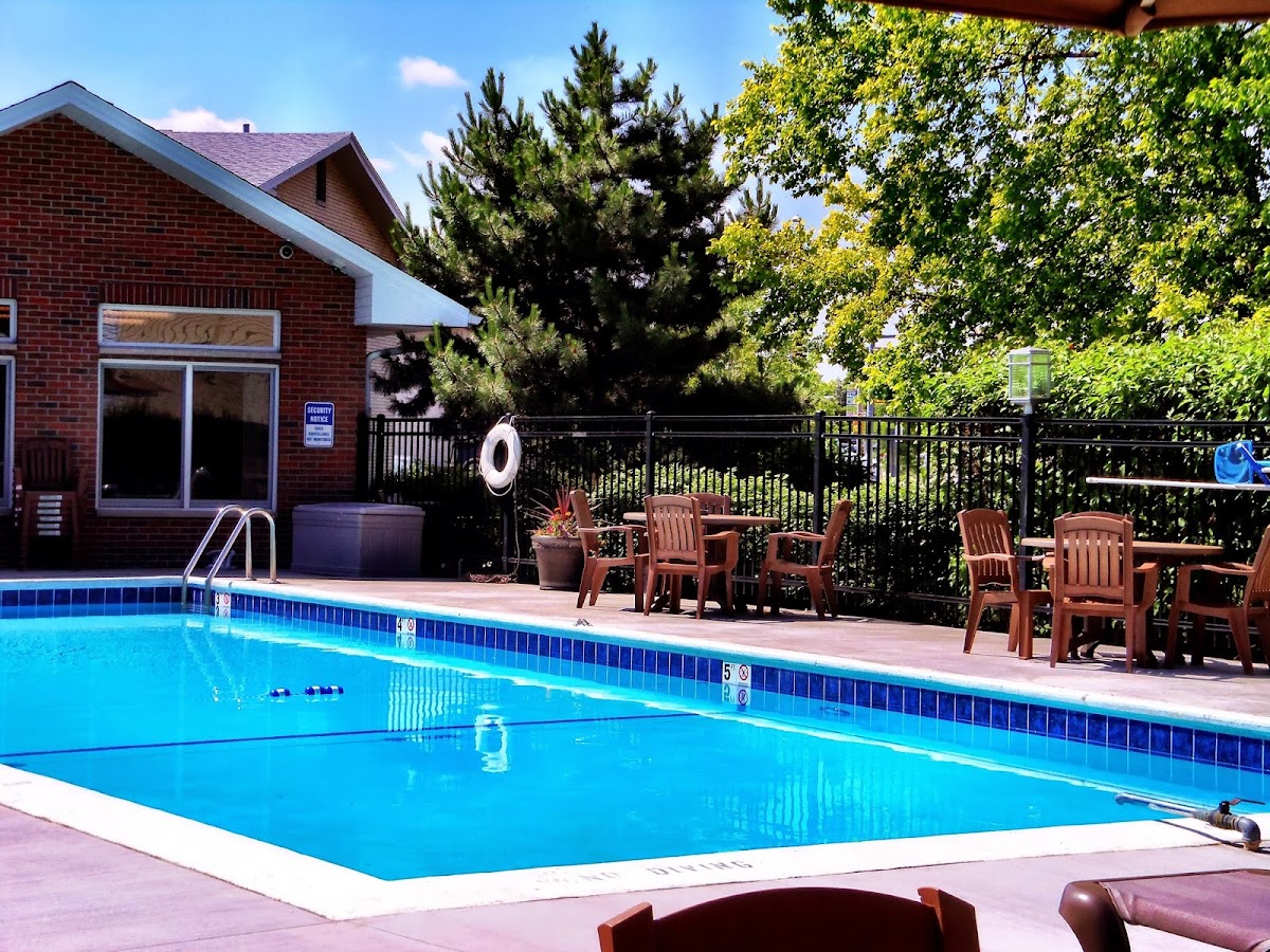 The Birches apartments in Joliet, IL