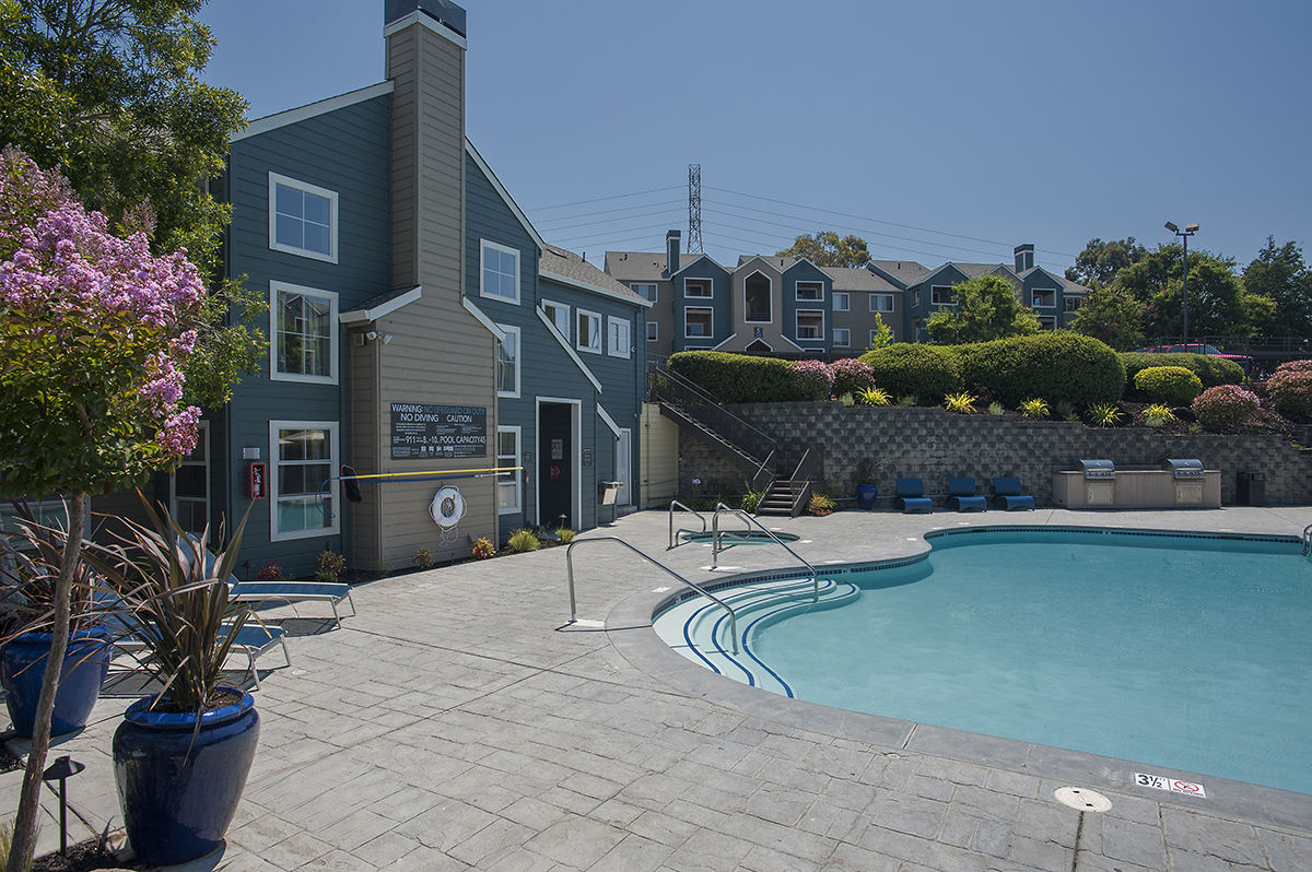 Vue 3600 Sierra Ridge Ave apartments in Richmond, CA