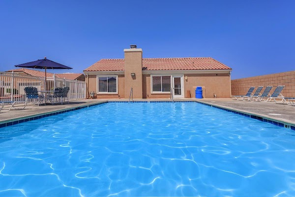 Crossings, The apartments in Hesperia, CA