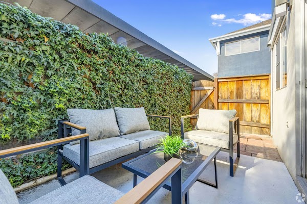 Oakridge apartments in Stockton CA