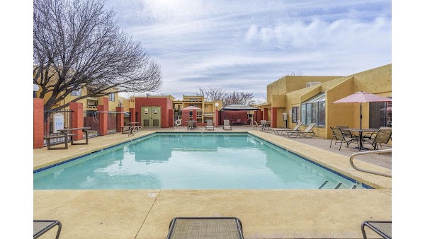 Entrada Pointe apartments in Rio Rancho, NM
