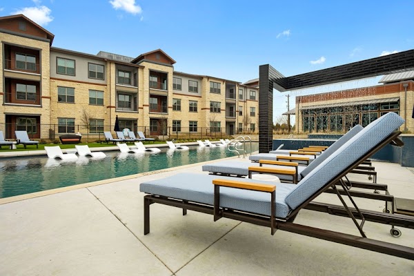Windsor Lakeyard District Apartments apartments in Addison, TX