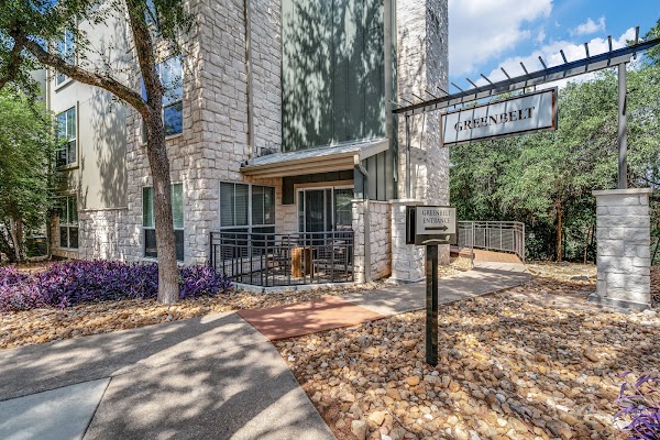 Barton Creek Landing apartments in Austin TX