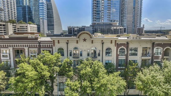 404 Rio Grande apartments in Austin TX