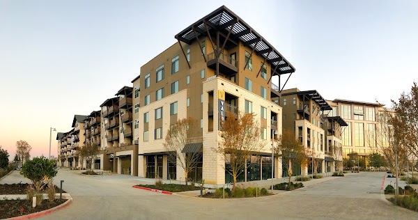 Valor at the Realm apartments in Addison, TX