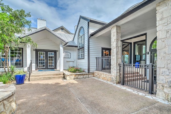 Logan's Mill apartments in Austin TX