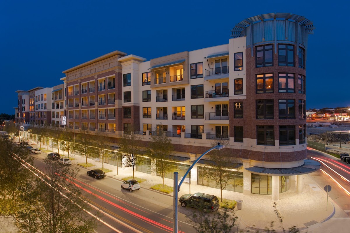 Bell South Shore apartments in Austin TX