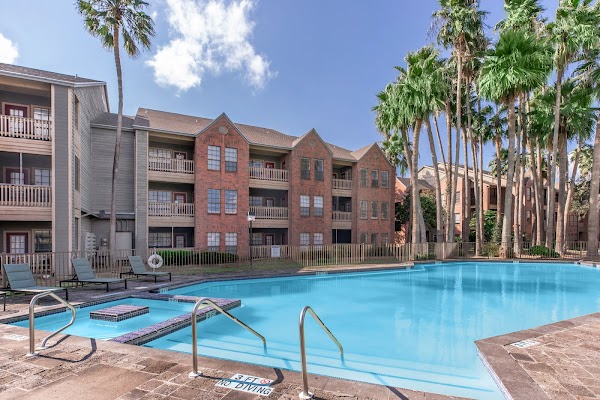 Encino Luxury Apartments apartments in Mcallen, TX