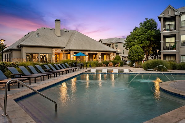 Stonebriar Pines Apartments apartments in Addison, TX