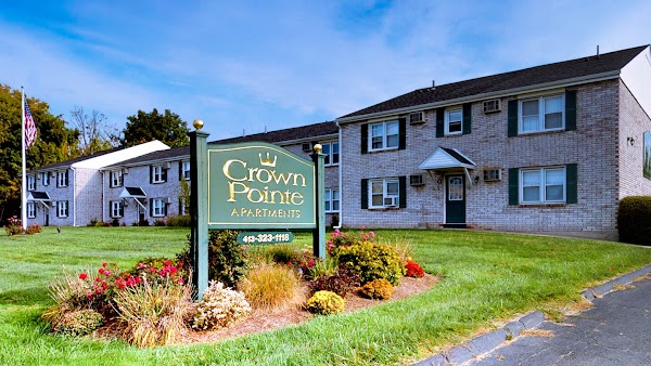 Crown Pointe Apartments apartments in Agawam, MA