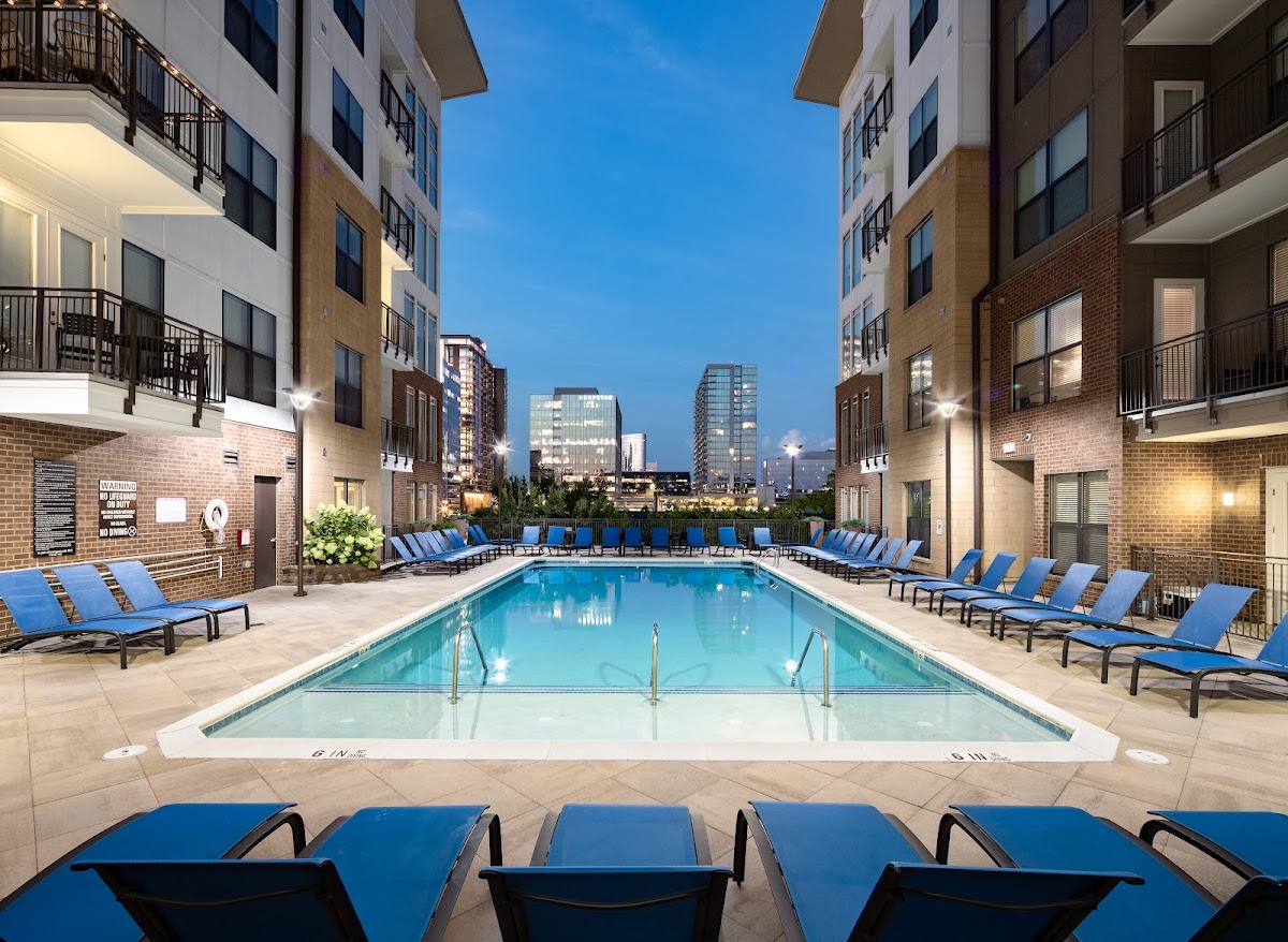 1505 Demonbreun Apartments apartments in Nashville TN