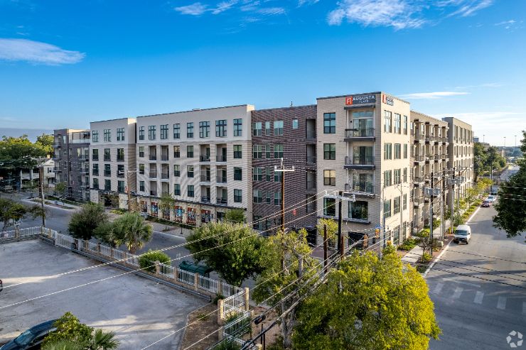 Augusta Flats Apartments apartments in San Antonio TX